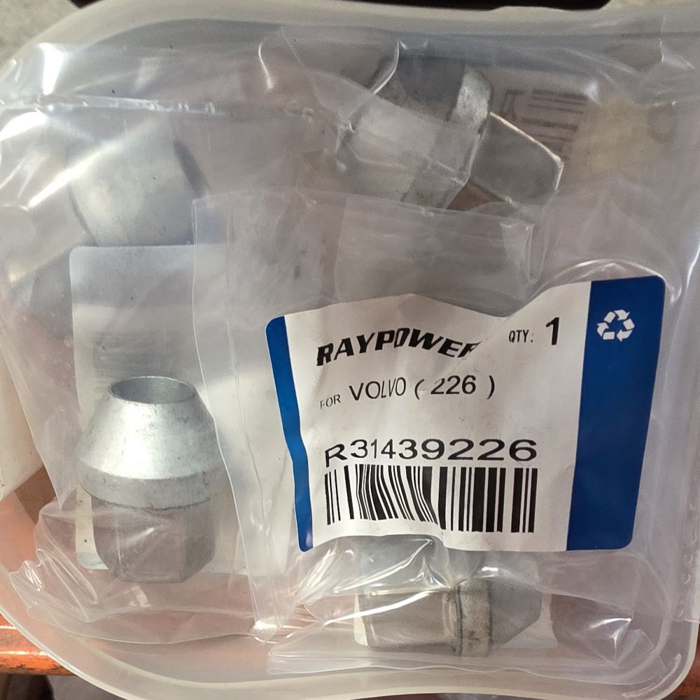 Volvo original wheel bolts 226