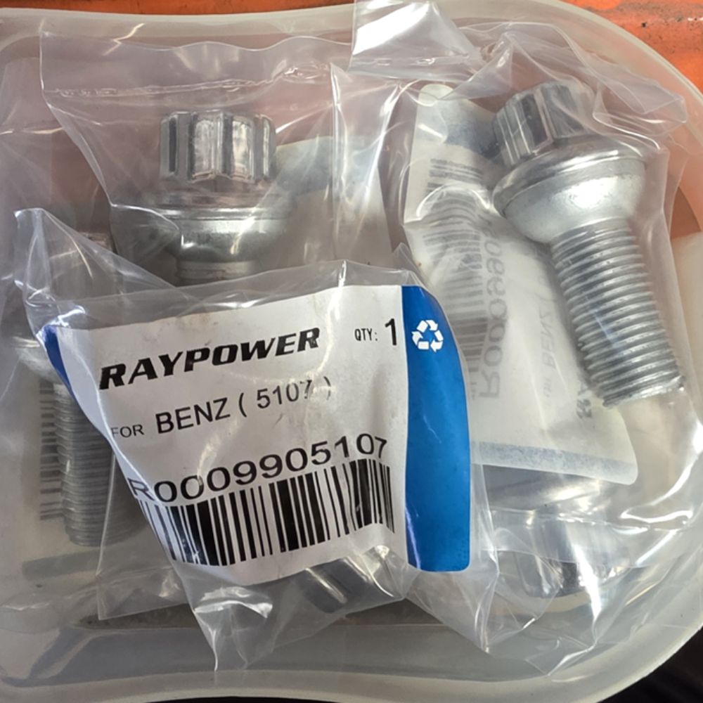 Benz original wheel bolt M14x1.5 in Dacro Finish